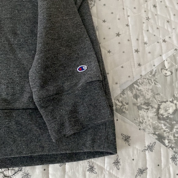 VCU Rams Sweatshirt - Picture 4 of 4